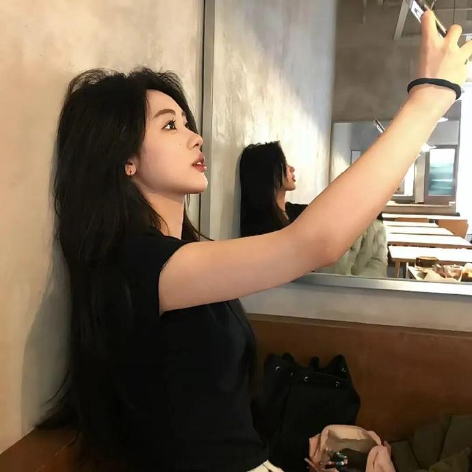 女生长发头像超拽冷酷(长发女头超酷帅)