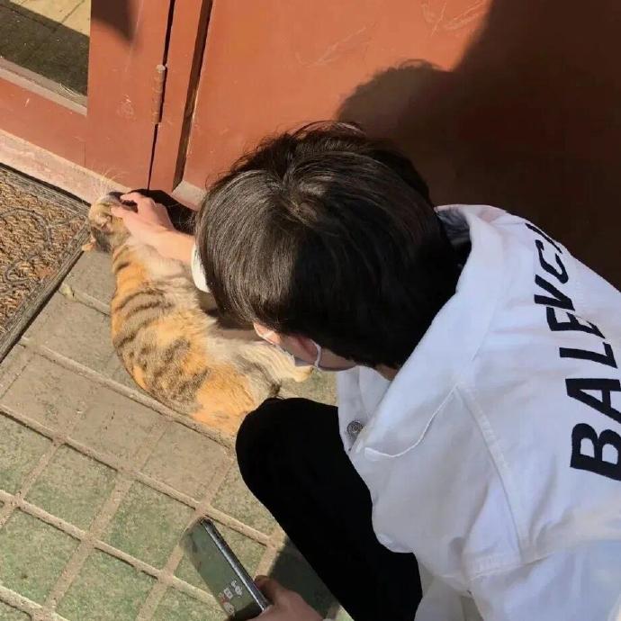 欧	美头像ins高级质感男