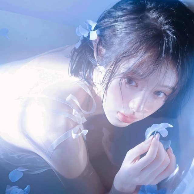 黑白色头像女生<strong><mark>冷</mark></strong>酷(女生<strong><mark>冷</mark></strong>酷头像黑白色)